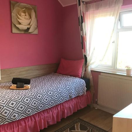 Becontreelodge Dagenham Kültér fotó