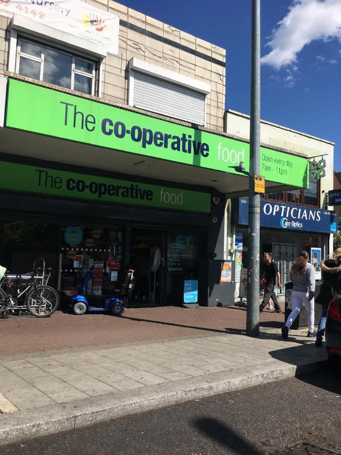 Becontreelodge Dagenham Kültér fotó